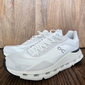 On Cloudnova Form (Womens) 8.5